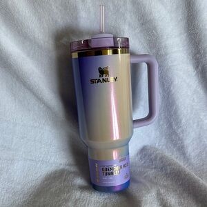 Stanley Iridescent Tumbler with Handle 40oz Glinda for Good Wicked x Target